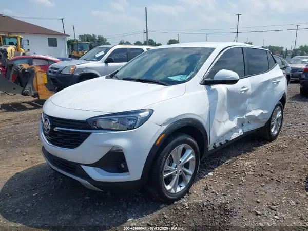 KL4MMCSL9MB088601 2021 BUICK ENCORE GX - Image 2