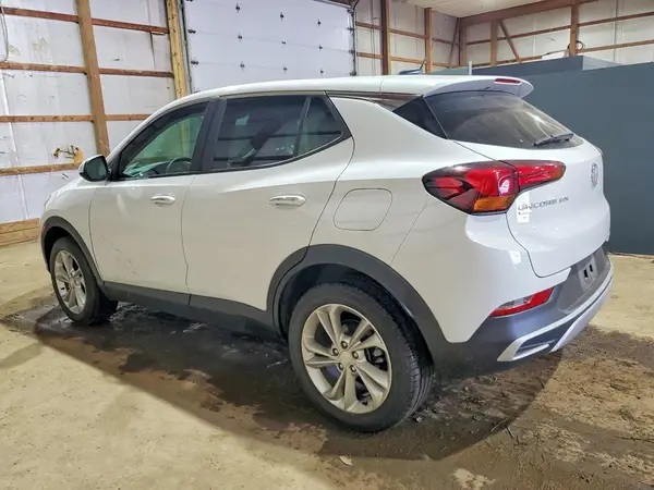 KL4MMCSL9NB087501 2022 BUICK ENCORE - Image 2
