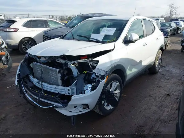 KL4MMCSL9NB133117 2022 BUICK ENCORE GX - Image 2