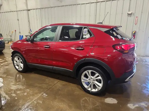 KL4MMCSLXMB077347 2021 BUICK ENCORE - Image 2