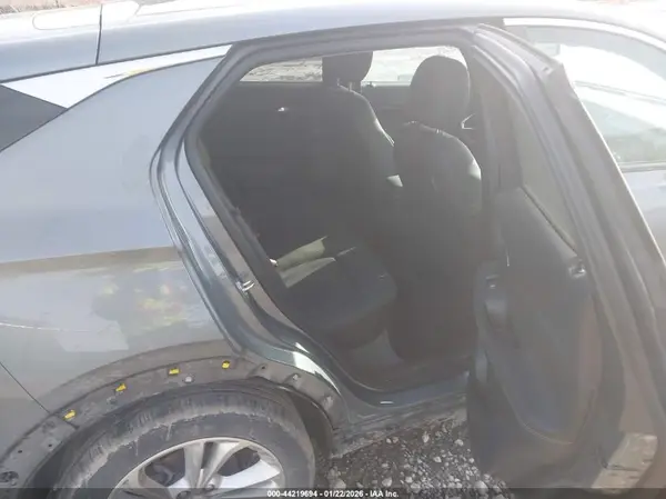 KL4MMCSLXNB096000 2022 BUICK ENCORE GX - Image 8