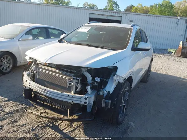 KL4MMDS20LB119214 2020 BUICK ENCORE GX - Image 2
