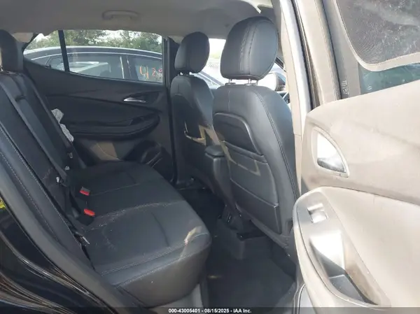 KL4MMDS20MB088063 2021 BUICK ENCORE GX - Image 8