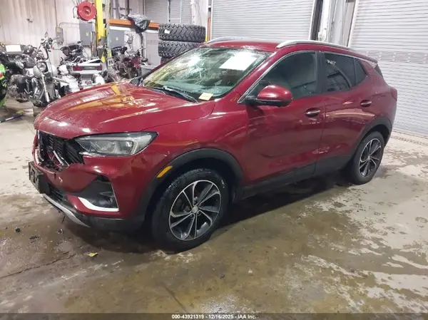 KL4MMDS20MB121871 2021 BUICK ENCORE GX - Image 2