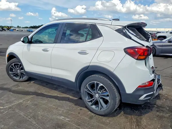 KL4MMDS20NB136694 2022 BUICK ENCORE - Image 2