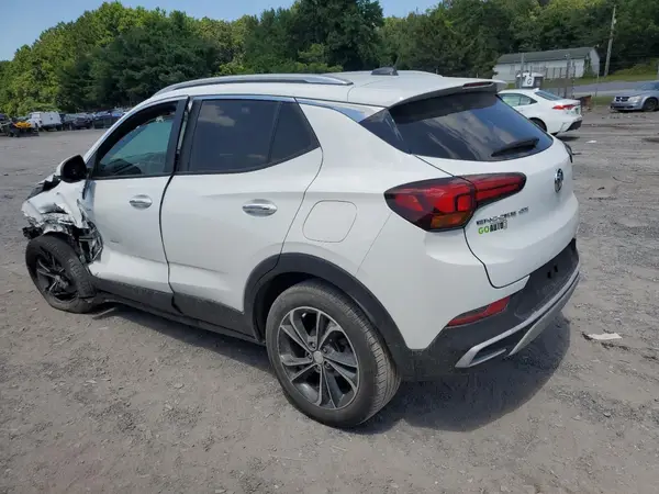 KL4MMDS21NB102618 2022 BUICK ENCORE GX - Image 2