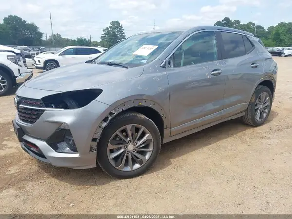 KL4MMDS21PB121589 2023 BUICK ENCORE GX - Image 2