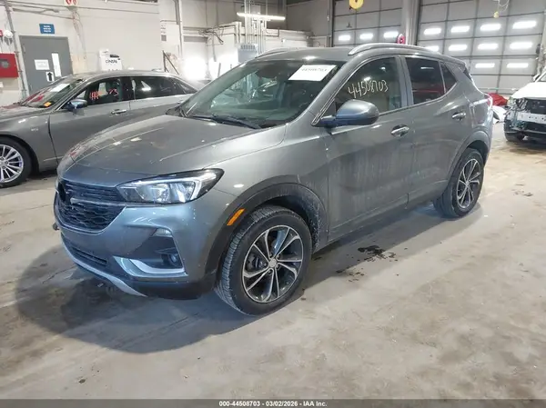 KL4MMDS22LB120610 2020 BUICK ENCORE GX - Image 2