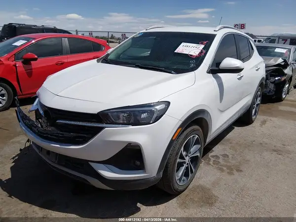 KL4MMDS22LB131039 2020 BUICK ENCORE GX - Image 2