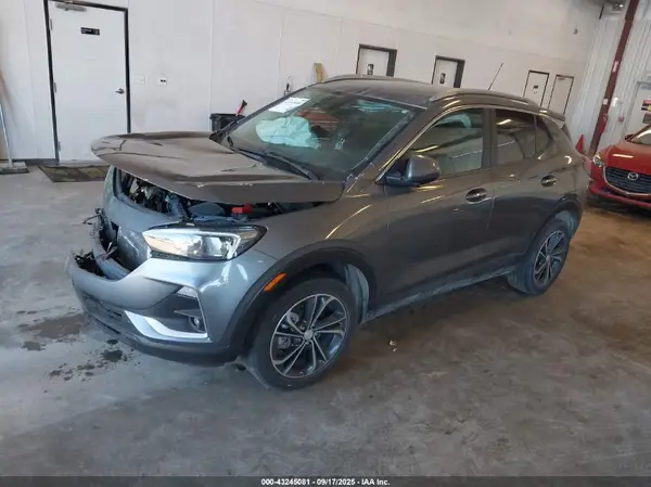 KL4MMDS22LB131221 2020 BUICK ENCORE GX - Image 2