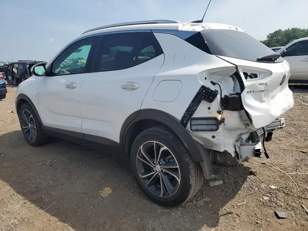 KL4MMDS23MB090986 2021 BUICK ENCORE GX - Image 2