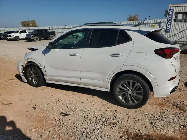 KL4MMDS23MB155481 2021 BUICK ENCORE GX - Image 2