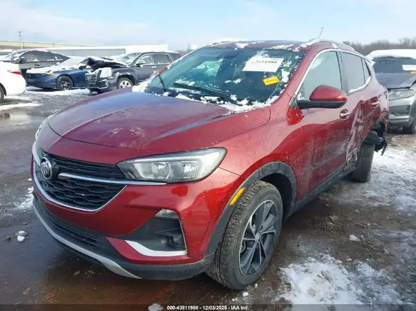 KL4MMDS23NB118173 2022 BUICK ENCORE GX - Image 2