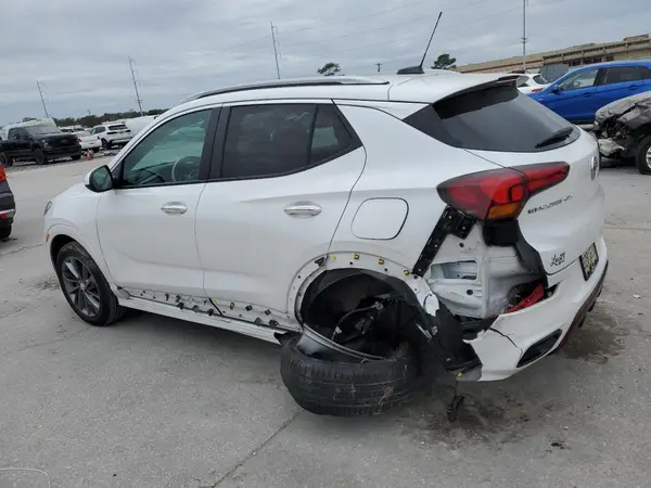 KL4MMDS23PB089602 2023 BUICK ENCORE - Image 2