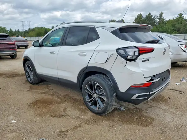 KL4MMDS24NB106260 2022 BUICK ENCORE - Image 2