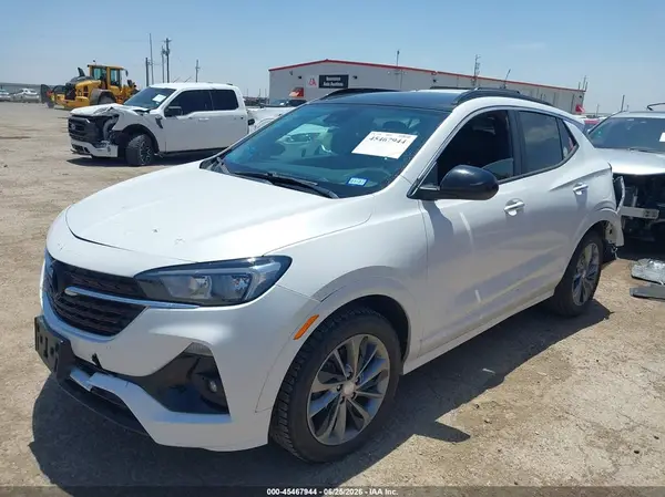 KL4MMDS25LB107236 2020 BUICK ENCORE GX - Image 2