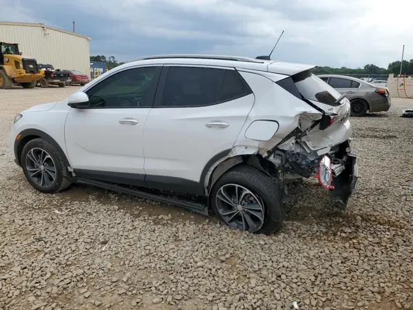 KL4MMDS25MB072229 2021 BUICK ENCORE - Image 2