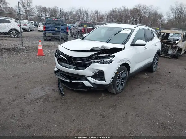 KL4MMDS25MB129531 2021 BUICK ENCORE GX - Image 2