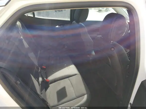 KL4MMDS25MB131778 2021 BUICK ENCORE GX - Image 8