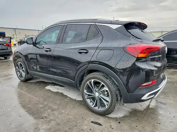 KL4MMDS25NB102041 2022 BUICK ENCORE - Image 2