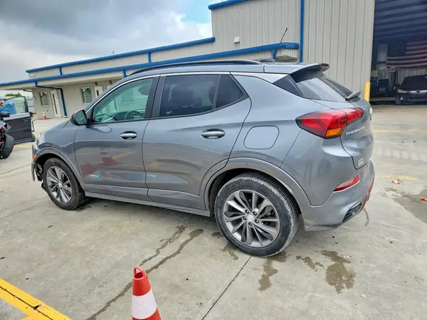 KL4MMDS26MB137556 2021 BUICK ENCORE - Image 2