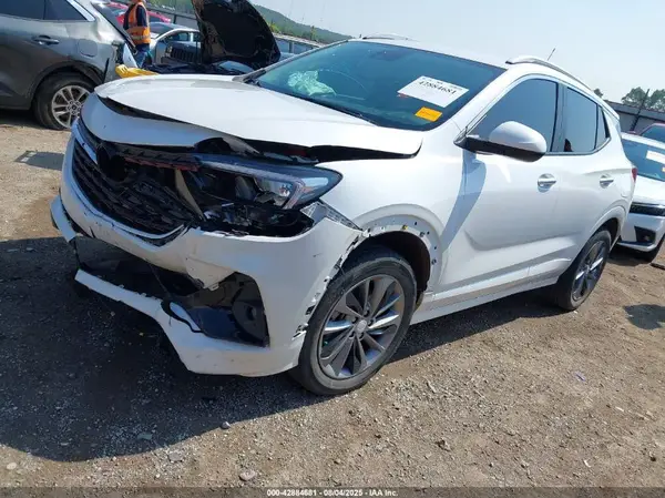 KL4MMDS26PB087049 2023 BUICK ENCORE GX - Image 2