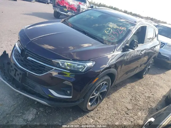 KL4MMDS27LB117525 2020 BUICK ENCORE GX - Image 2
