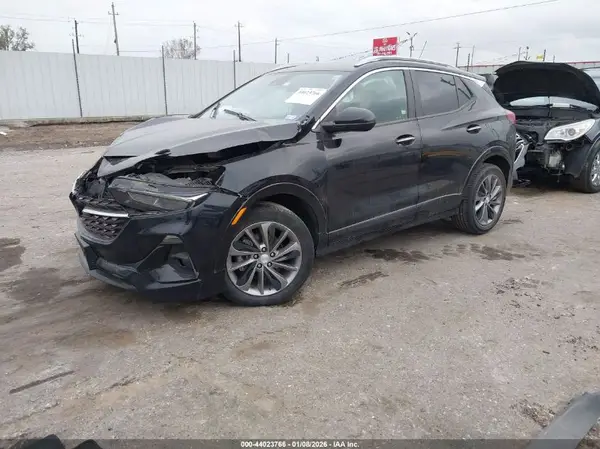 KL4MMDS27LB128010 2020 BUICK ENCORE GX - Image 2