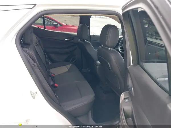 KL4MMDS27NB134327 2022 BUICK ENCORE GX - Image 8