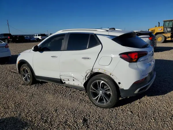 KL4MMDS27NB135879 2022 BUICK ENCORE - Image 2