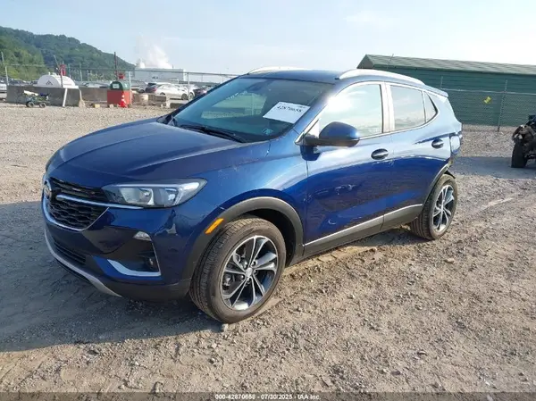 KL4MMDS27PB060877 2023 BUICK ENCORE GX - Image 2