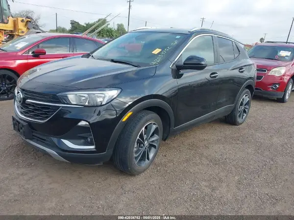 KL4MMDS27PB157884 2023 BUICK ENCORE GX - Image 2