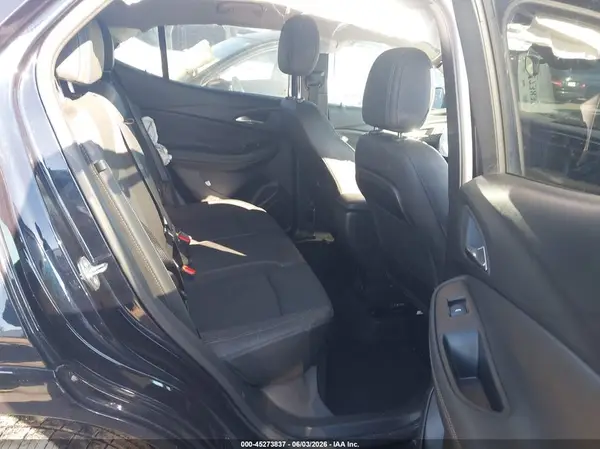 KL4MMDS28MB037863 2021 BUICK ENCORE GX - Image 8