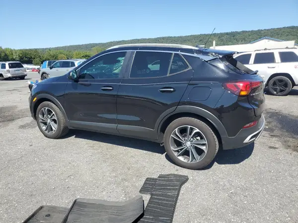 KL4MMDS28NB136622 2022 BUICK ENCORE GX - Image 2