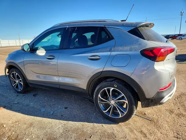 KL4MMDS28PB020792 2023 BUICK ENCORE GX - Image 2