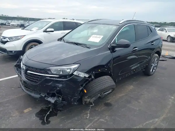 KL4MMDS28PB091829 2023 BUICK ENCORE GX - Image 2