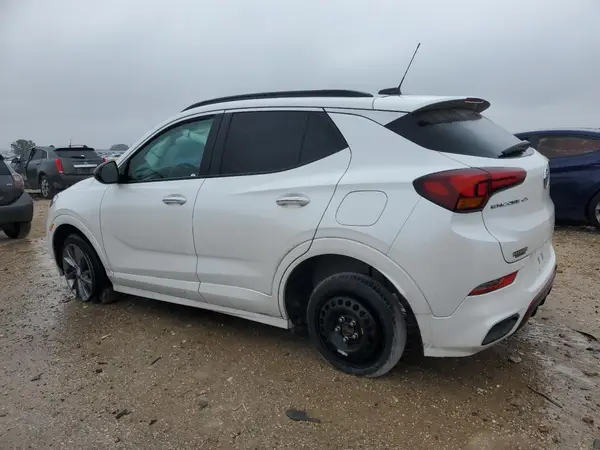 KL4MMDS29LB097245 2020 BUICK ENCORE - Image 2