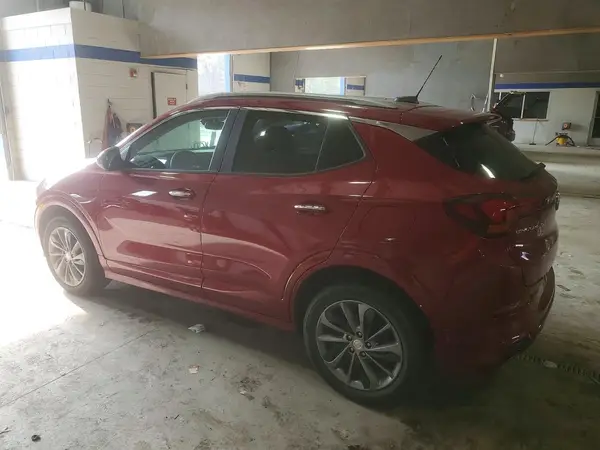KL4MMDS29LB123276 2020 BUICK ENCORE GX - Image 2