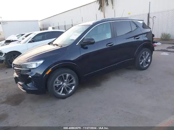 KL4MMDS29LB125044 2020 BUICK ENCORE GX - Image 2