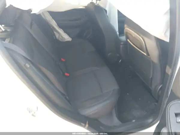 KL4MMDS29NB097068 2022 BUICK ENCORE GX - Image 8
