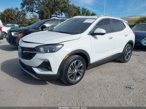 KL4MMDS2XLB084164 2020 BUICK ENCORE GX - Image 2
