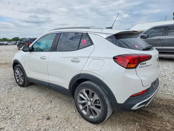 KL4MMDS2XLB085816 2020 BUICK ENCORE - Image 2