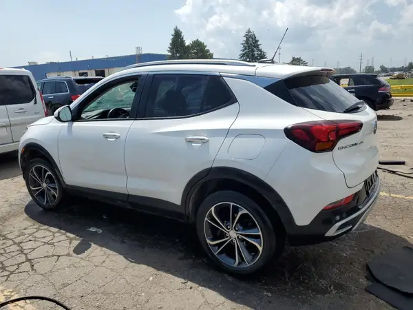 KL4MMDS2XMB075174 2021 BUICK ENCORE GX - Image 2
