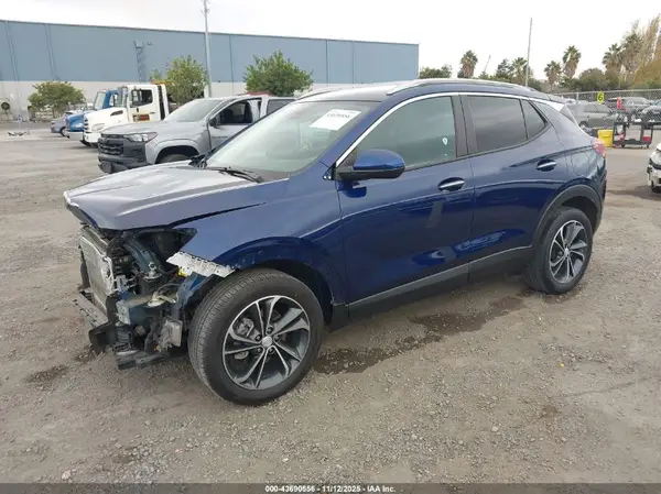 KL4MMDS2XPB105195 2023 BUICK ENCORE GX - Image 2