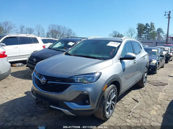 KL4MMDS2XPB107660 2023 BUICK ENCORE GX - Image 2