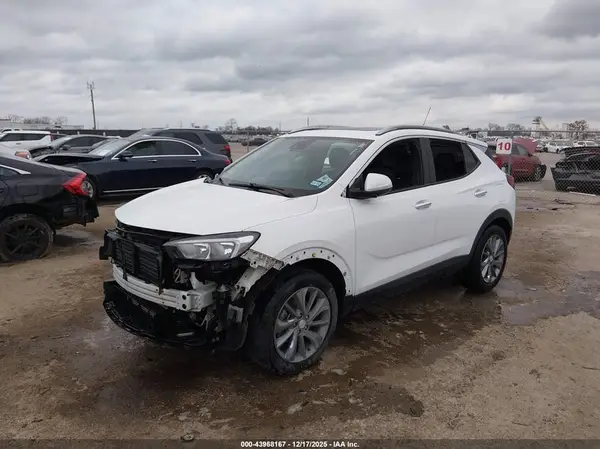 KL4MMDSL0NB039939 2022 BUICK ENCORE GX - Image 2