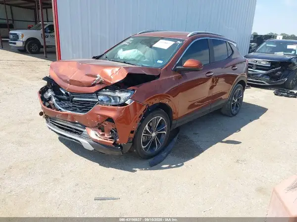 KL4MMDSL1LB128142 2020 BUICK ENCORE GX - Image 2