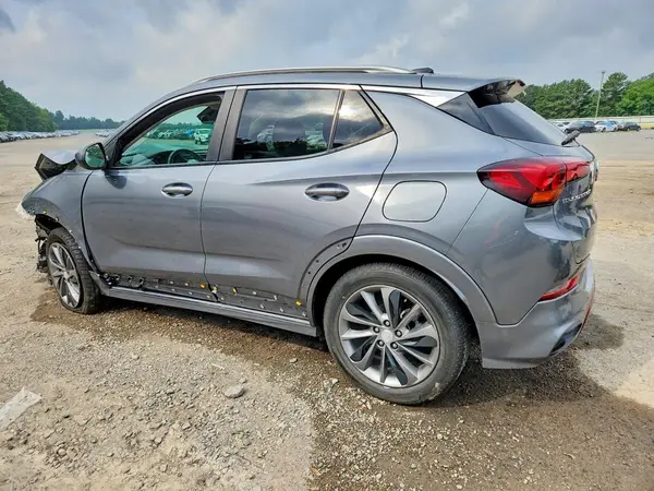 KL4MMDSL1NB050139 2022 BUICK ENCORE - Image 2