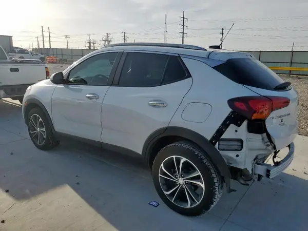 KL4MMDSL2LB099427 2020 BUICK ENCORE GX - Image 2