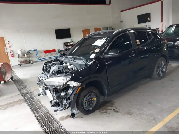 KL4MMDSL2MB174676 2021 BUICK ENCORE GX - Image 2